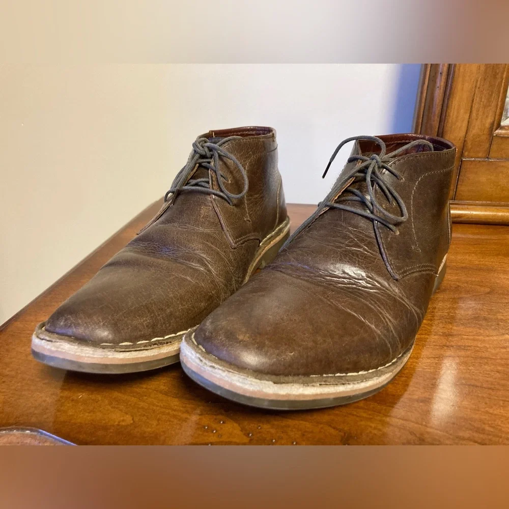 Steve Madden Men’s Dark Brown Leather Hestonn Lace Up Chukka Boot